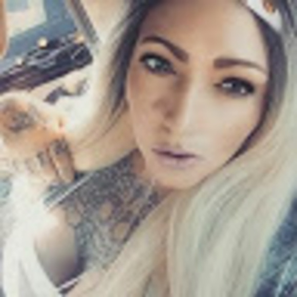 Meet your Posher, Shannon - Picture 1 of 1